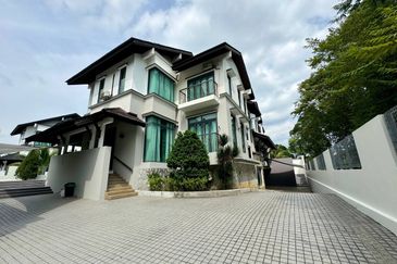 [10,182 SQFT ] 3 Storey Bungalow Primo 2 The Enclave, Bukit Jelutong, Shah Alam FOR SALE