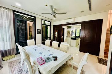 [10,182 SQFT ] 3 Storey Bungalow Primo 2 The Enclave, Bukit Jelutong, Shah Alam FOR SALE