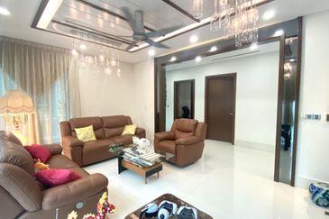 [CORNER LOT] 3 Storey Bungalow Primo 1 The Enclave Bukit Jelutong, Shah Alam FOR SALE