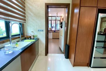 [CORNER LOT] 3 Storey Bungalow Primo 1 The Enclave Bukit Jelutong, Shah Alam FOR SALE