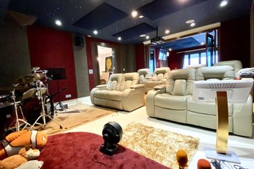 [CORNER LOT] 3 Storey Bungalow Primo 1 The Enclave Bukit Jelutong, Shah Alam FOR SALE