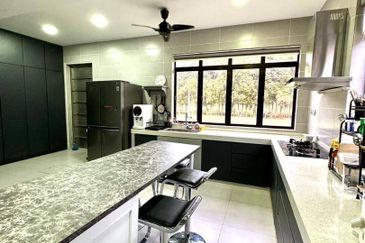 Ceria Residence Cyberjaya CORNER LOT Double Storey Terrace FOR SALE 