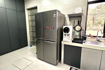 Ceria Residence Cyberjaya CORNER LOT Double Storey Terrace FOR SALE 