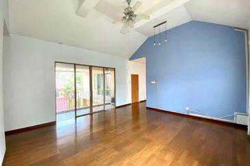 Putra Hill Residency