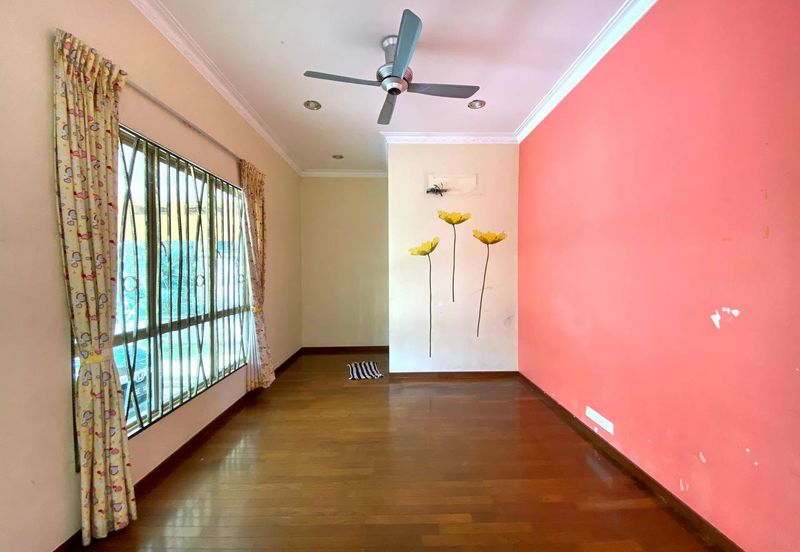 Putra Hill Residency