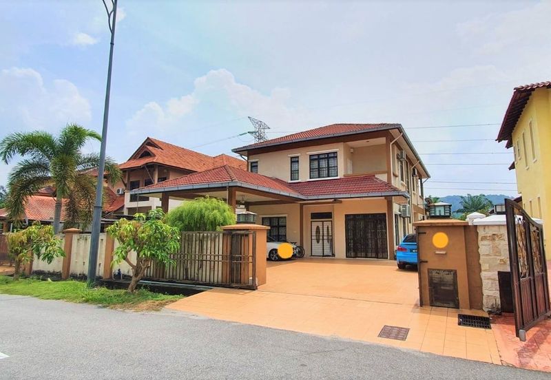 Putra Hill Residency