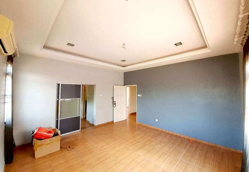 Putra Hill Residency