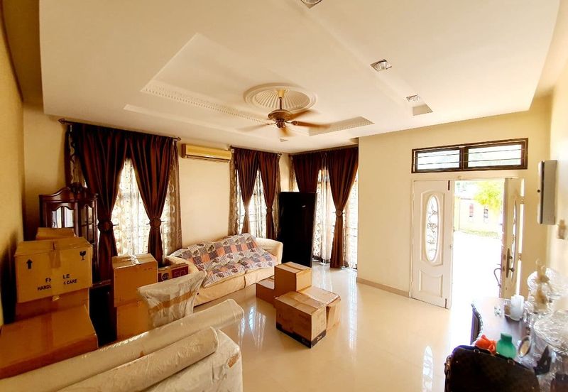 Putra Hill Residency