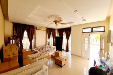 Putra Hill Residency