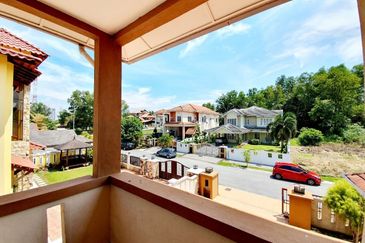 Putra Hill Residency