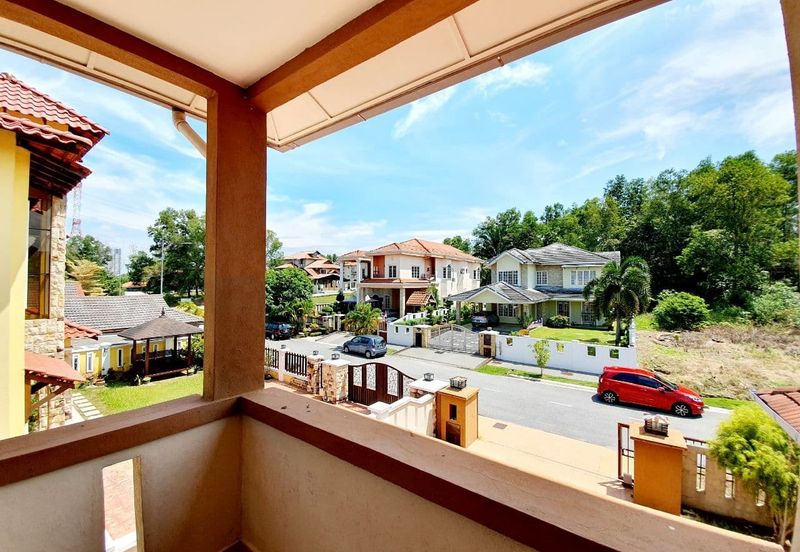 Putra Hill Residency