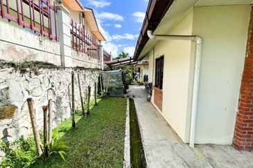 Bandar Tun Hussein Onn