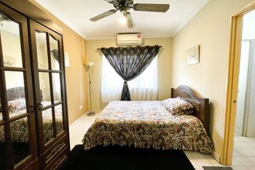 Bandar Tun Hussein Onn