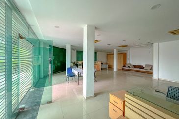 Bandar Tun Razak Business Centre