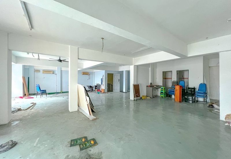 Bandar Tun Razak Business Centre