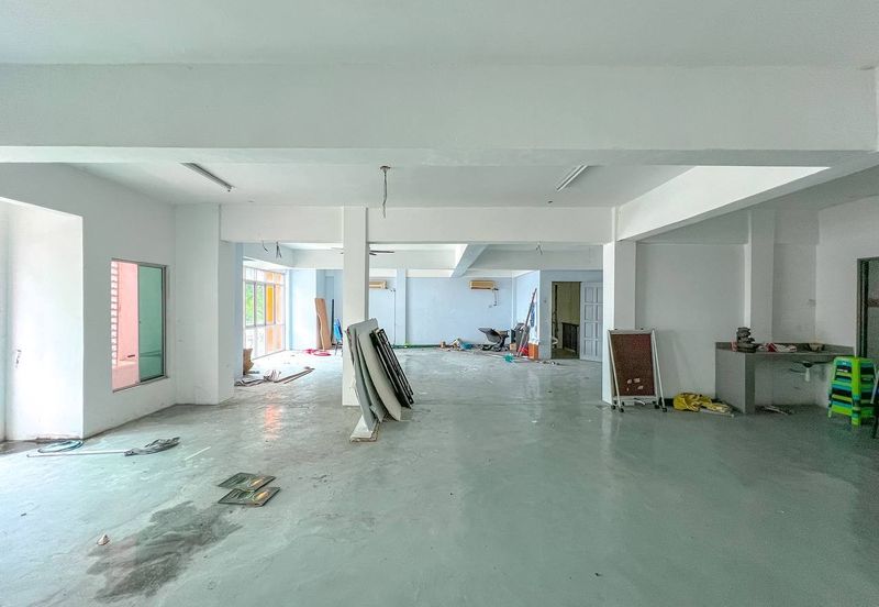 Bandar Tun Razak Business Centre