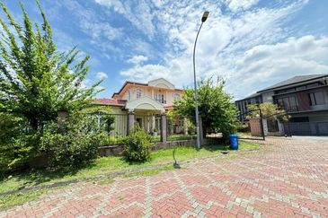 Bungalow Jalan Mihrab Bukit Jelutong Shah Alam Double Storey Bungalow For Sale Near Jalan Bidai Jalan Titian Jalan Manara