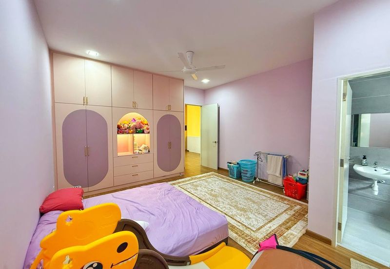 Sejati Lakeside Cyberjaya Double Storey Superlink For Sale Freehold