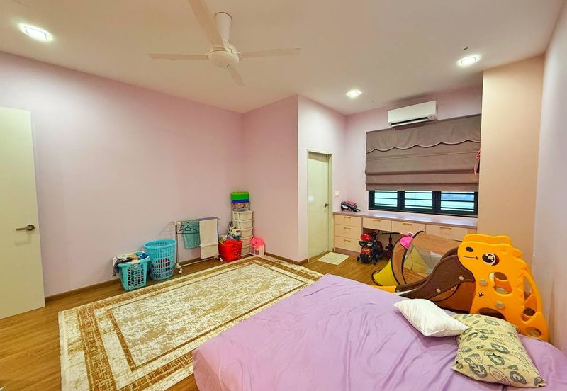 Sejati Lakeside Cyberjaya Double Storey Superlink For Sale Freehold