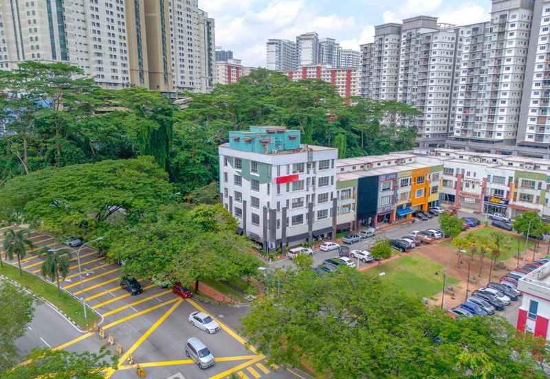 Plaza Dwitasik, Bandar Sri Permaisuri