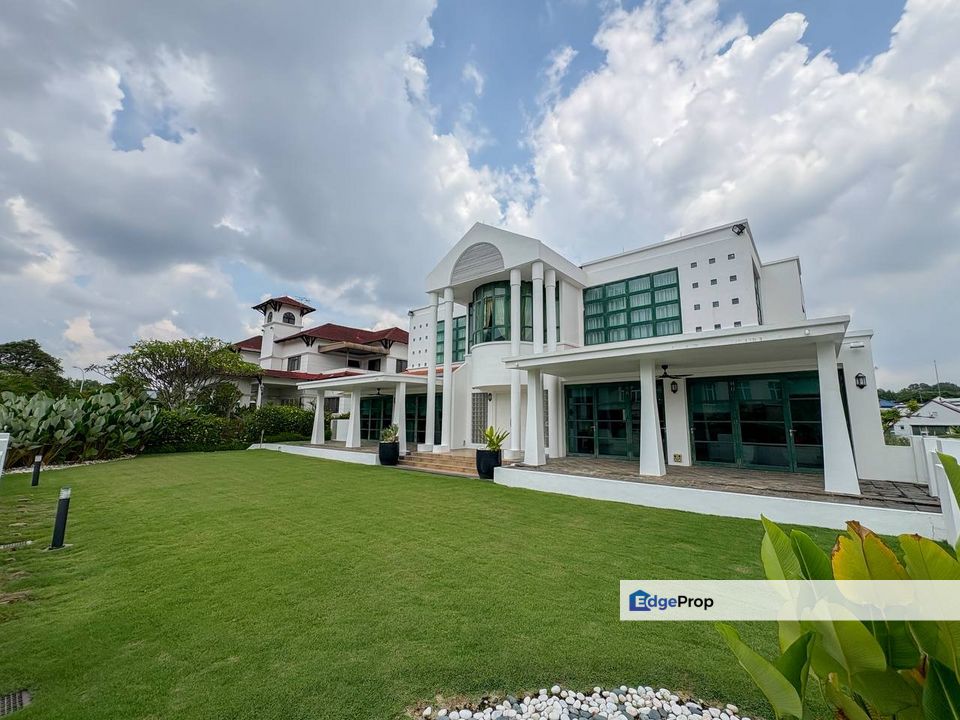 Bungalow KGSAAS Seksyen 13 Shah Alam Double Storey For Sale Jalan Kelab Golf Seksyen 13 Shah Alam  , Selangor, Shah Alam