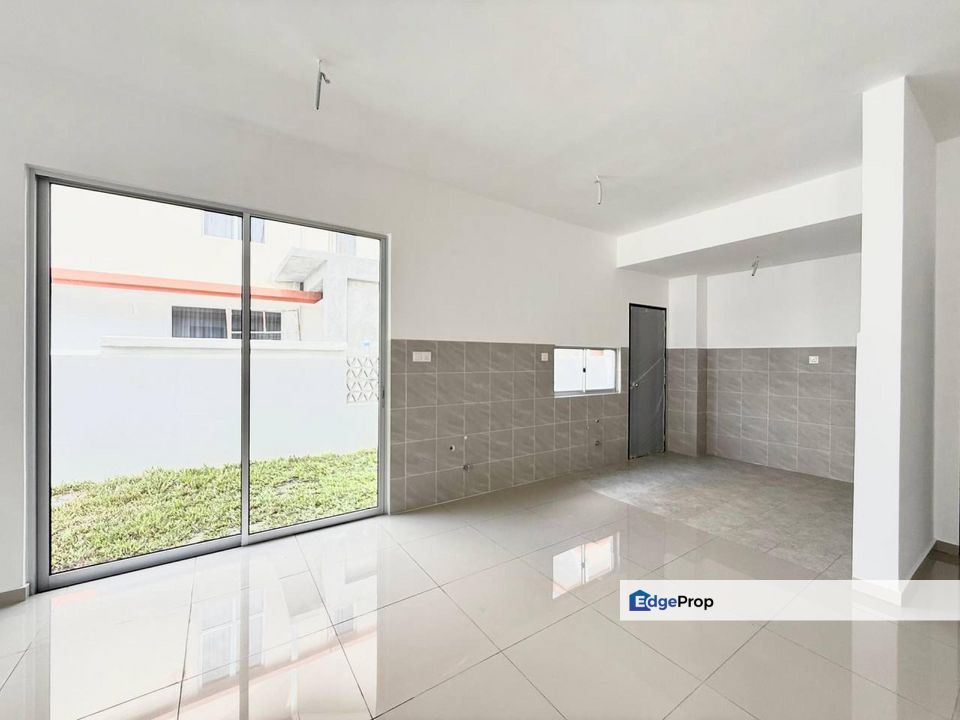 [FREEHOLD D 32'x65'] Double Storey Semi D Cluster Caralyn 2 Alam Sari Bangi Freehold For Sale Near Serene Heights Bandar Seri Putra Bangi, Selangor, Kajang