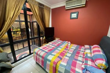 CORNER LOT Double Storey Terrace Jalan Birai Bukit Jelutong Shah Alam Freehold For Sale 