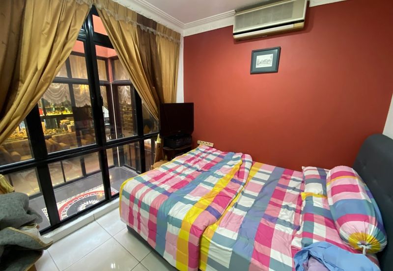 CORNER LOT Double Storey Terrace Jalan Birai Bukit Jelutong Shah Alam Freehold For Sale 