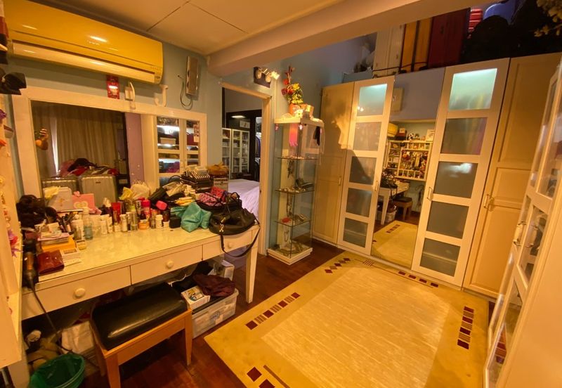 CORNER LOT Double Storey Terrace Jalan Birai Bukit Jelutong Shah Alam Freehold For Sale 