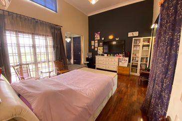 CORNER LOT Double Storey Terrace Jalan Birai Bukit Jelutong Shah Alam Freehold For Sale 