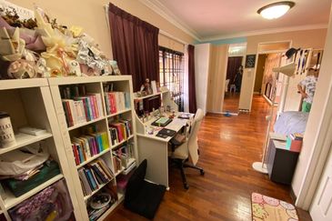 CORNER LOT Double Storey Terrace Jalan Birai Bukit Jelutong Shah Alam Freehold For Sale 