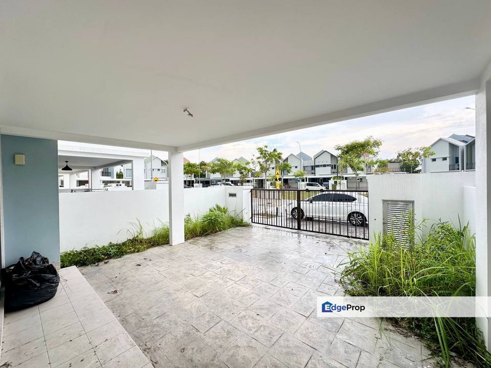 24x75 Double Storey Superlink Frischia Serene Heights Bangi FOR SALE Freehold Near Alam Sari Bangi Bandar Baru Bangi Bandar Seri Putra, Selangor, Bangi