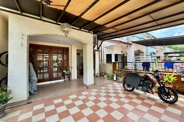 Double Storey Terrace Jalan Kubah Bukit Jelutong Shah Alam Freehold For Sale Near Denai Alam   