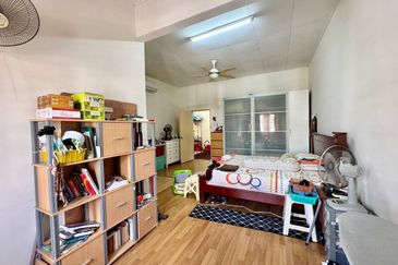 Double Storey Terrace Jalan Kubah Bukit Jelutong Shah Alam Freehold For Sale Near Denai Alam   