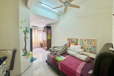 Double Storey Terrace Jalan Kubah Bukit Jelutong Shah Alam Freehold For Sale Near Denai Alam   