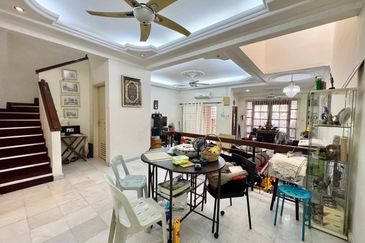 Double Storey Terrace Jalan Kubah Bukit Jelutong Shah Alam Freehold For Sale Near Denai Alam    