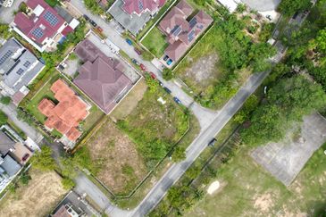 CORNER Bungalow Lot Seksyen 4 Bandar Baru Bangi For Sale Near Seksyen 3 Seksyen 4 Seksyen 5 Seksyen 7 Seksyen 8 Bangi Bandar Baru Bangi  