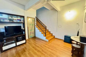 Lucky Garden Bangsar Double Storey Terrace House KL Freehold For Sale     