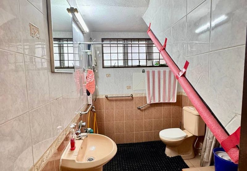 Lucky Garden Bangsar Double Storey Terrace House KL Freehold For Sale     