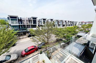 Mutiara Heights