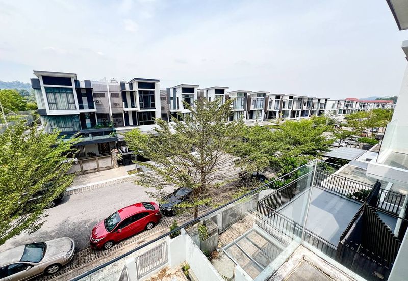 Mutiara Heights