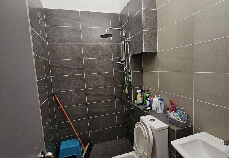 Avis 2 @ Setia Alam Sari