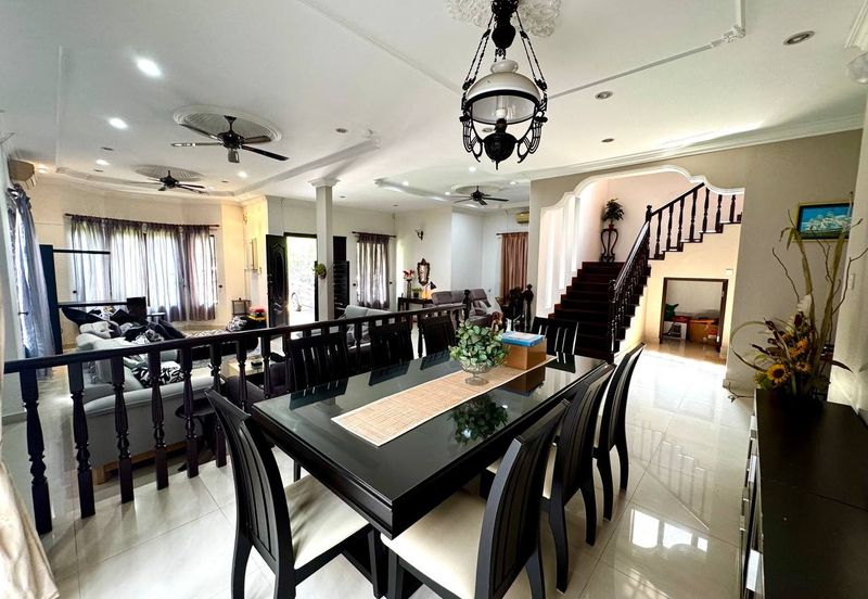 Putra Hill Residency