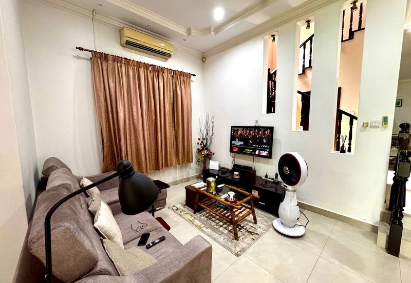 Putra Hill Residency