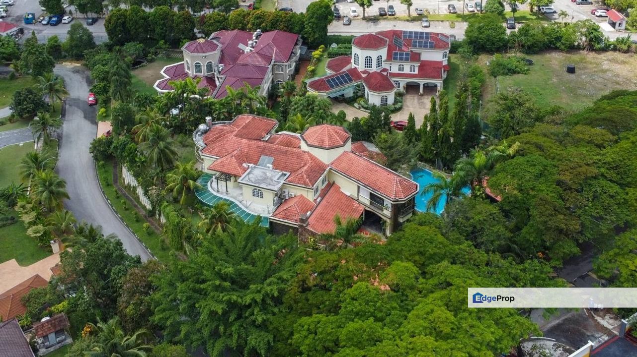 Bungalow KGSAAS Seksyen 13 Shah Alam Double Storey Jalan Kelab Golf For Sale, Selangor, Shah Alam