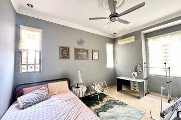 Desa Pinggiran Putra