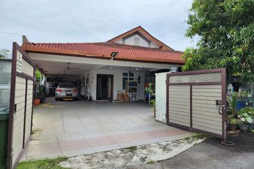 Desa Pinggiran Putra