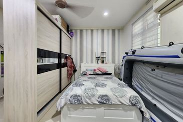 Desa Pinggiran Putra