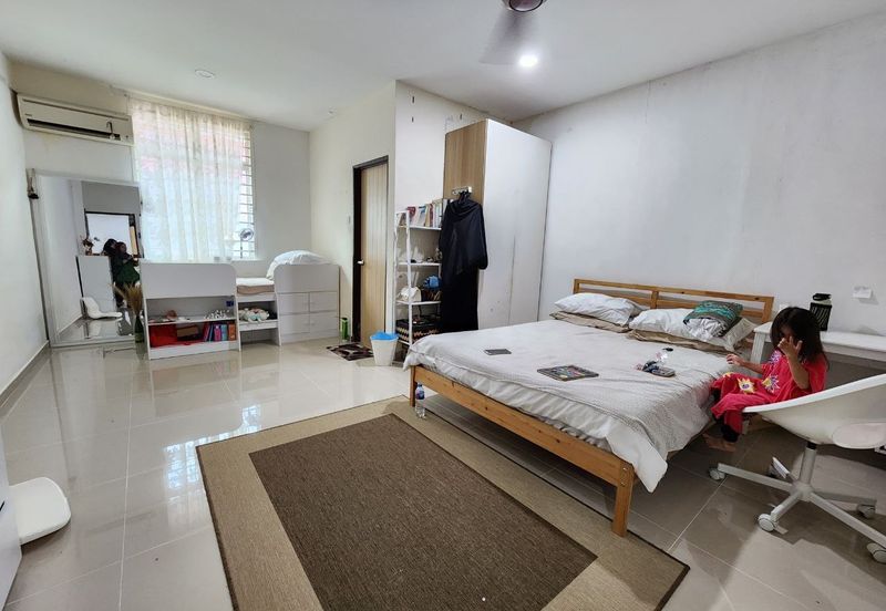 Desa Pinggiran Putra