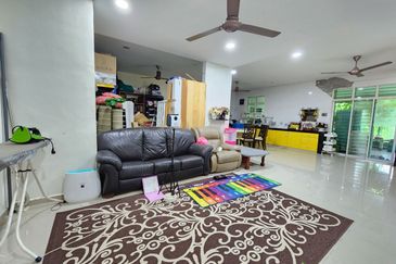 Desa Pinggiran Putra